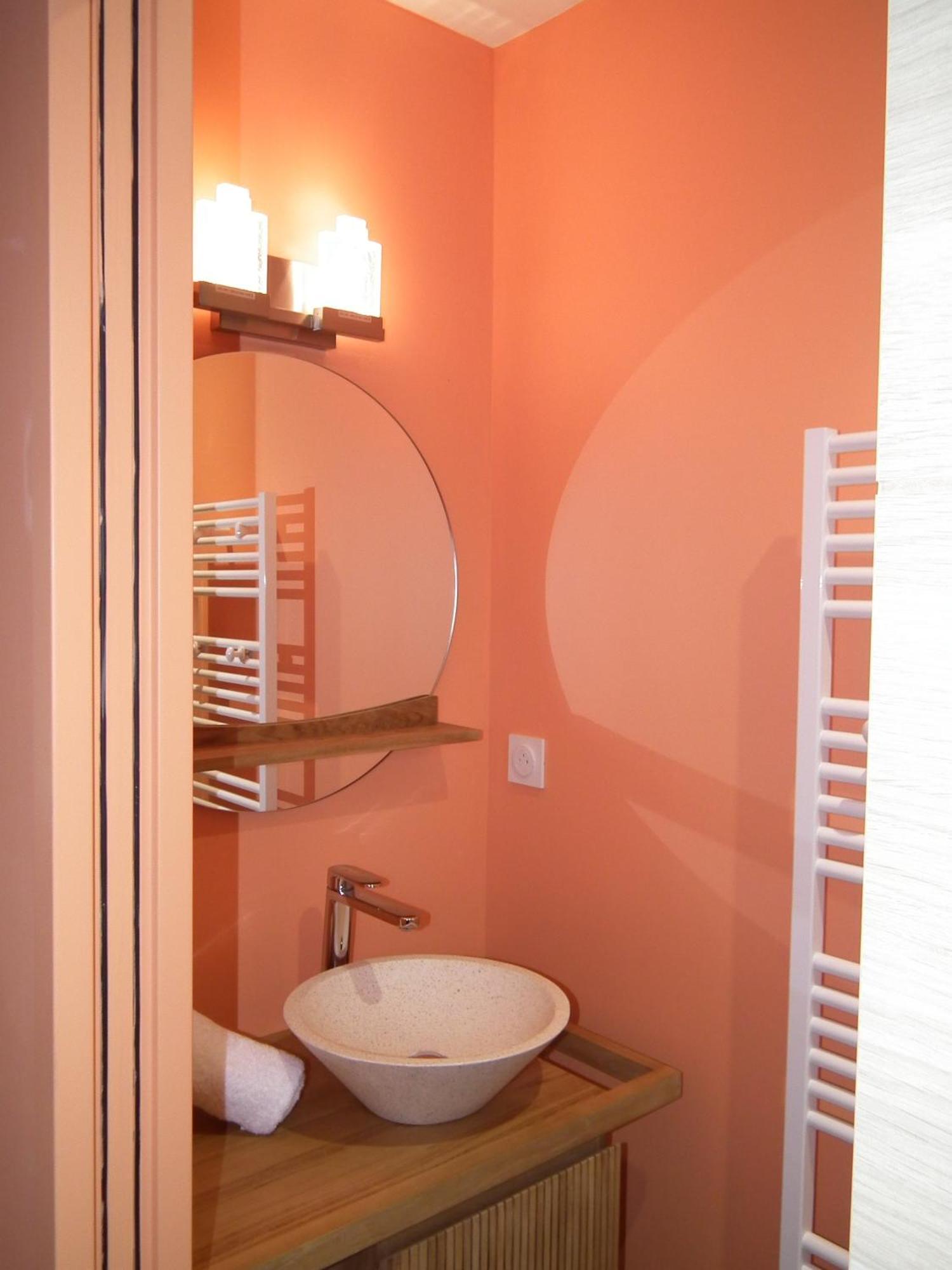 Les Maisons De Louise Pirou Habitación foto